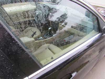BMW Door Window Glass Front Right Pilkington 51337060264 E90 E91 323i 325i 328i 330i 335i M3 Sedan Wagon4